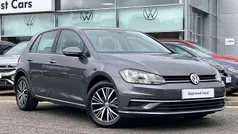 Used 2017 VW Golf VII SE Hatchback | £12,695 (Fair price)