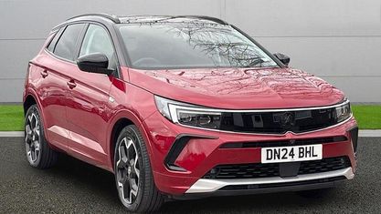 Second-hand Vauxhall Grandland X Ultimate 131 CP (96 kW) 2024 Roșu SUV