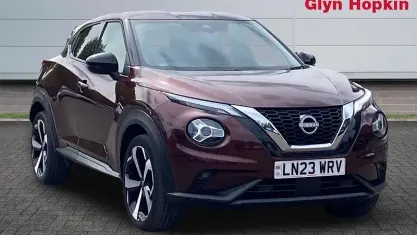 Used Nissan Juke Tekna 114 HP (83 kW) 2023 Red SUV