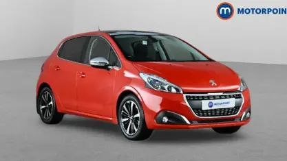 Used Peugeot 208 Allure Premium 82 HP (60 kW) 2018 Orange Hatchback