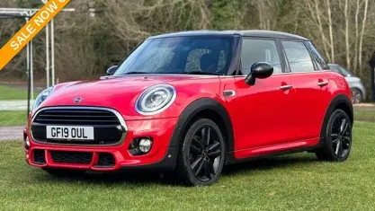 Used Mini Cooper Hatch 136 HP (100 kW) 2019 Red Hatchback