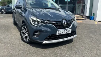 Used Renault Captur SE 91 HP (66 kW) 2022 Blue SUV