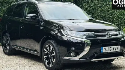 Used Mitsubishi Outlander P-HEV 203 HP (149 kW) 2016 Estate