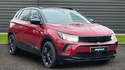 Begagnad Vauxhall Grandland X GS Line 131 HK (96 kW) 2022 Röd SUV