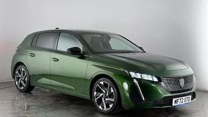 Used Peugeot 308 Allure Premium 131 HP (96 kW) 2022 Green Hatchback