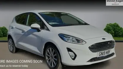 Begagnad Ford Fiesta Titanium 101 HK (74 kW) 2021 Halvkombi