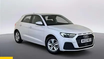Used Audi A1 Sportback Advanced 95 HP (69 kW) 2022 White Hatchback