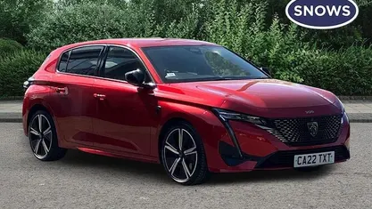 Używany Peugeot 308 Premium 224 KM (164 kW) 2022 Czerwony Hatchback