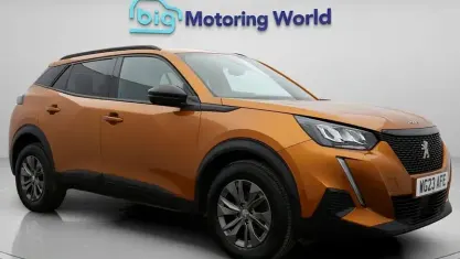 Used Peugeot 2008 Active+ 101 HP (74 kW) 2023 Orange SUV