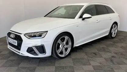 Used Audi A4 S-Line 150 HP (110 kW) 2023 White Estate