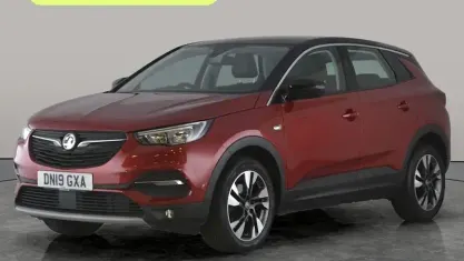 Usado Vauxhall Grandland X Sport 131 HP (96 kW) 2019 Vermelho SUV