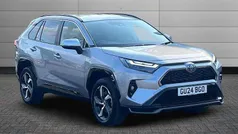 Silver blade Used 2024 Toyota RAV4 Hybrid Design SUV | £34,799 (Fair price)