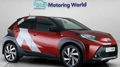 Used Toyota Aygo X 72 HP (52 kW) 2022 Red SUV