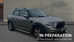 Melting silver Used 2017 Mini Cooper Countryman Chili SUV | £17,297 (Fair price)