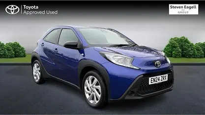 Used Toyota Aygo X PURE 72 HP (52 kW) 2025 SUV