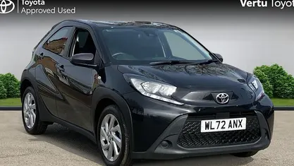 Używany Toyota Aygo X PURE 72 KM (52 kW) 2025 SUV