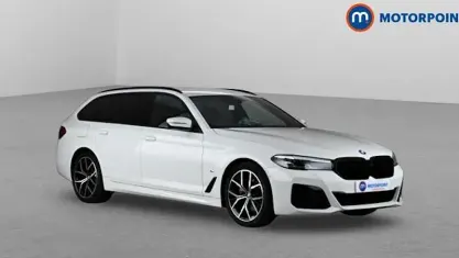 Usado BMW 520 M Sport 190 CV (139 kW) 2023 Blanco Familiar