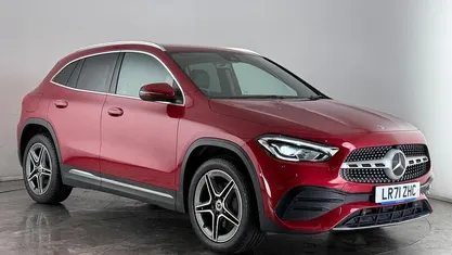 Used Mercedes GLA250 Premium 218 HP (160 kW) 2021 Red SUV