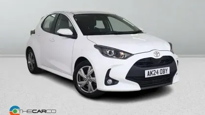 Used Toyota Yaris 116 HP (85 kW) 2024 White Hatchback
