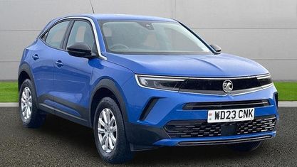 Begagnad Vauxhall Mokka Design Edition 101 HK (74 kW) 2023 Blå SUV