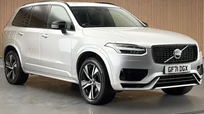 Used Volvo XC90 R-Design 390 HP (286 kW) 2021 Bright silver SUV