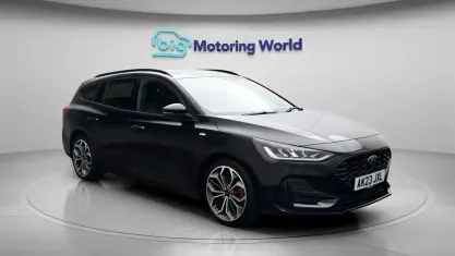 Used Ford Focus ST-Line X 125 HP (91 kW) 2023 Black Estate
