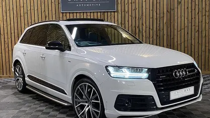 White Used 2019 Audi Q7 Design SUV | £35,000 (Fair price)