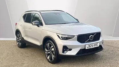 Used 2025 Volvo XC40 Ultra SUV | £34,844 (Fair price)