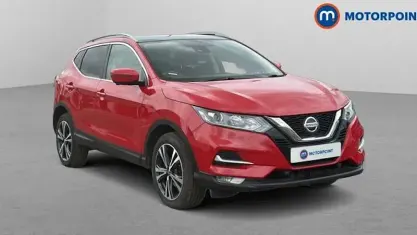 Used Nissan Qashqai N-Connecta 140 HP (102 kW) 2020 Red SUV