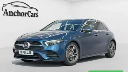Begagnad Mercedes A250 AMG Line Premium Plus 224 HK (164 kW) 2020 Blå Halvkombi