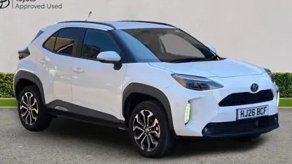 New Toyota Yaris Cross Design 131 HP (96 kW) 2026 White SUV