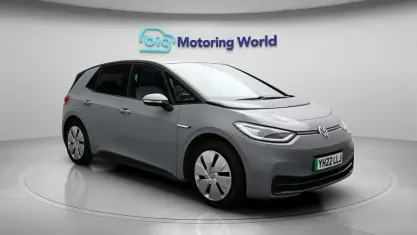 Usado VW ID.3 Pro Performance 150 kW (204 CV) 2022 Gris Utilitario