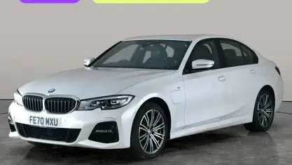 Usado BMW 330e M Sport 292 HP (214 kW) 2020 Branco Sedan