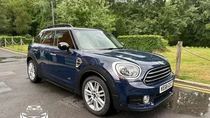 Used 2020 Mini Cooper D Exclusive Hatchback | £13,995 (Fair price)