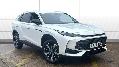 White Used 2024 MG HS SE SUV | £17,935 (Fair price)