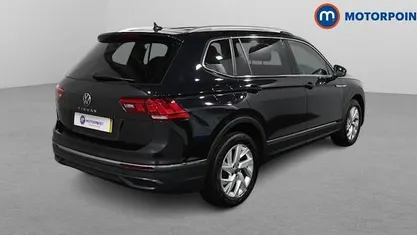 Used 2024 VW Tiguan Allspace Life SUV | £25,049 (Fair price)