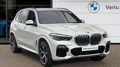 Używany BMW X5 M Sport 394 KM (289 kW) 2021 Biały SUV