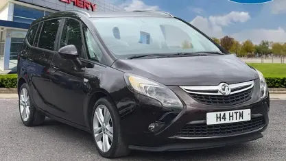 Used Vauxhall Zafira Tourer SRi 140 HP (102 kW) 2015 MPV