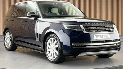 Used Land Rover Range Rover SE 441 HP (324 kW) 2022 Portofino blue SUV