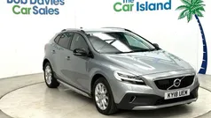 Silver Used 2018 Volvo V40 CC Pro Estate | £11,650 (Fair price)