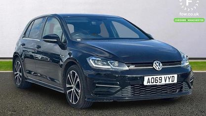Second-hand VW Golf VII R-line Edition 150 CP (110 kW) 2020 Negru Hatchback