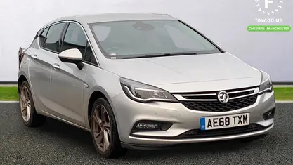 Silver Used 2018 Vauxhall Astra SRi Hatchback | £10,599 (Fair price)