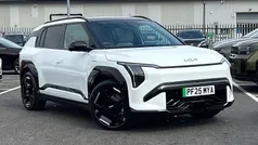 White Used 2025 Kia EV3 GT-Line S SUV | £36,509 (Fair price)
