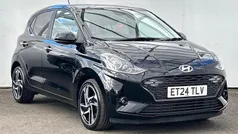 Used 2025 Hyundai i10 Premium Hatchback | £15,402 (Fair price)