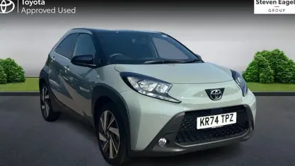 Used Toyota Aygo X 72 HP (52 kW) 2024 Green SUV