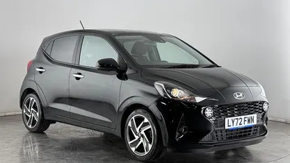 Used Hyundai i10 Premium 67 HP (49 kW) 2023 Hatchback