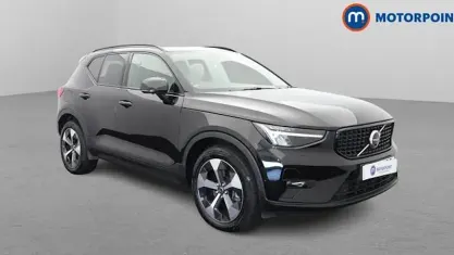 Begagnad Volvo XC40 Ultimate 197 HK (144 kW) 2023 Svart SUV