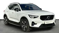 Crystal white Used 2023 Volvo XC40 Ultimate SUV | £32,000 (Fair price)