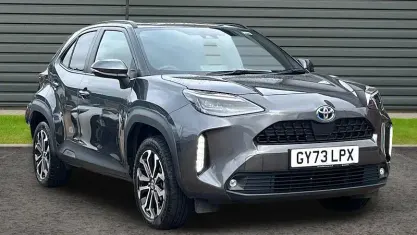 Used Toyota Yaris Cross Design 116 HP (85 kW) 2023 Grey SUV