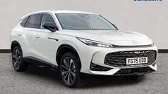 Solid white pearl New 2025 MG HS Trophy SUV | £26,110 (Fair price)